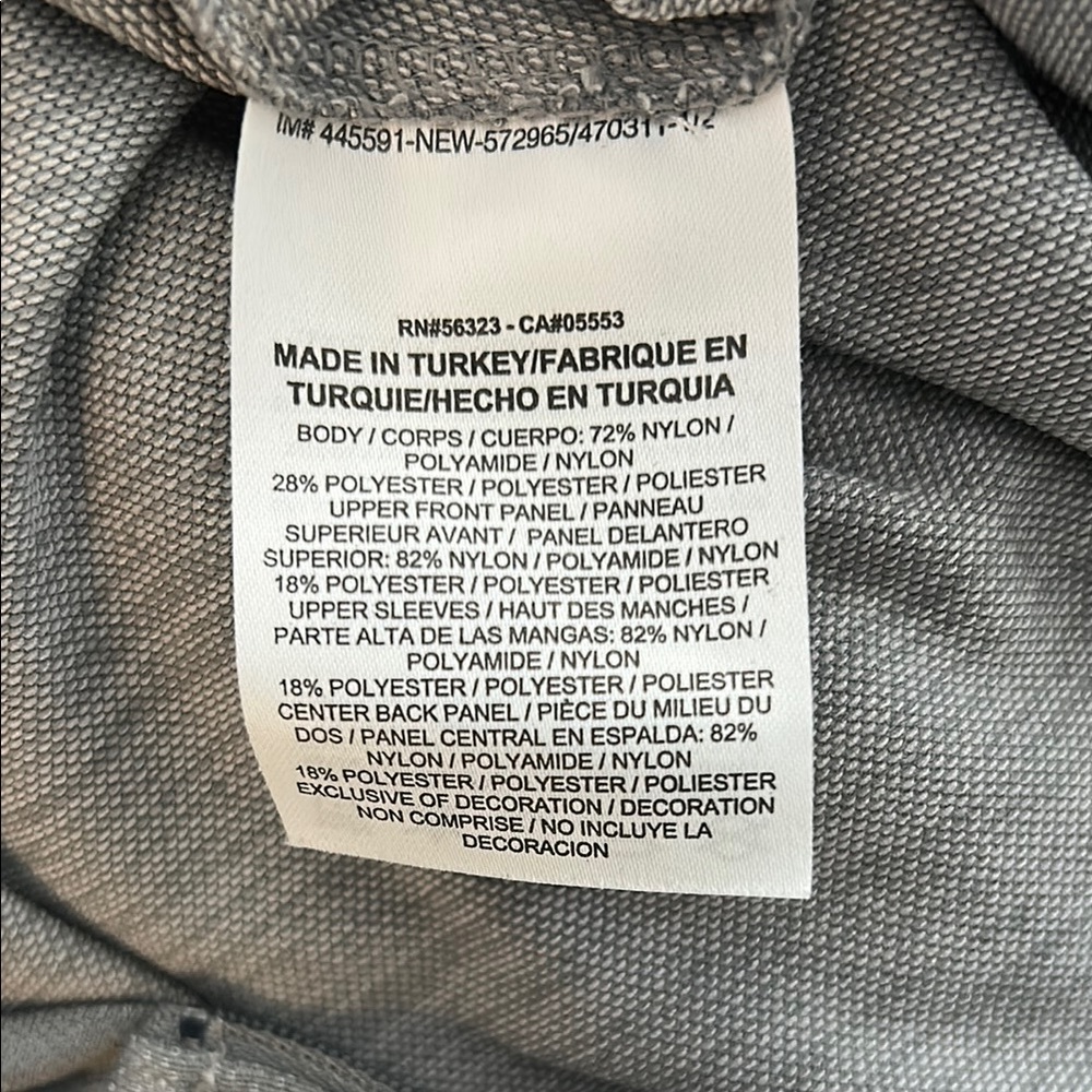 Nike Dri Fit Men's Gray workout layer - Picture 6 of 6